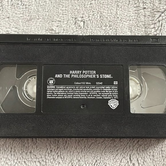 Harry Potter and the Philosopher's Stone VHS - Picture 2 of 2